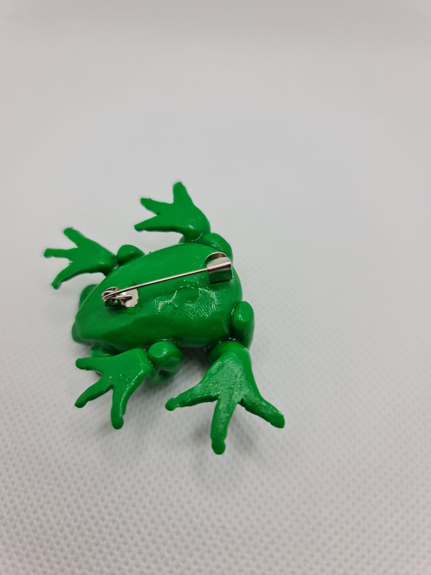 Fergus the Frog Brooch