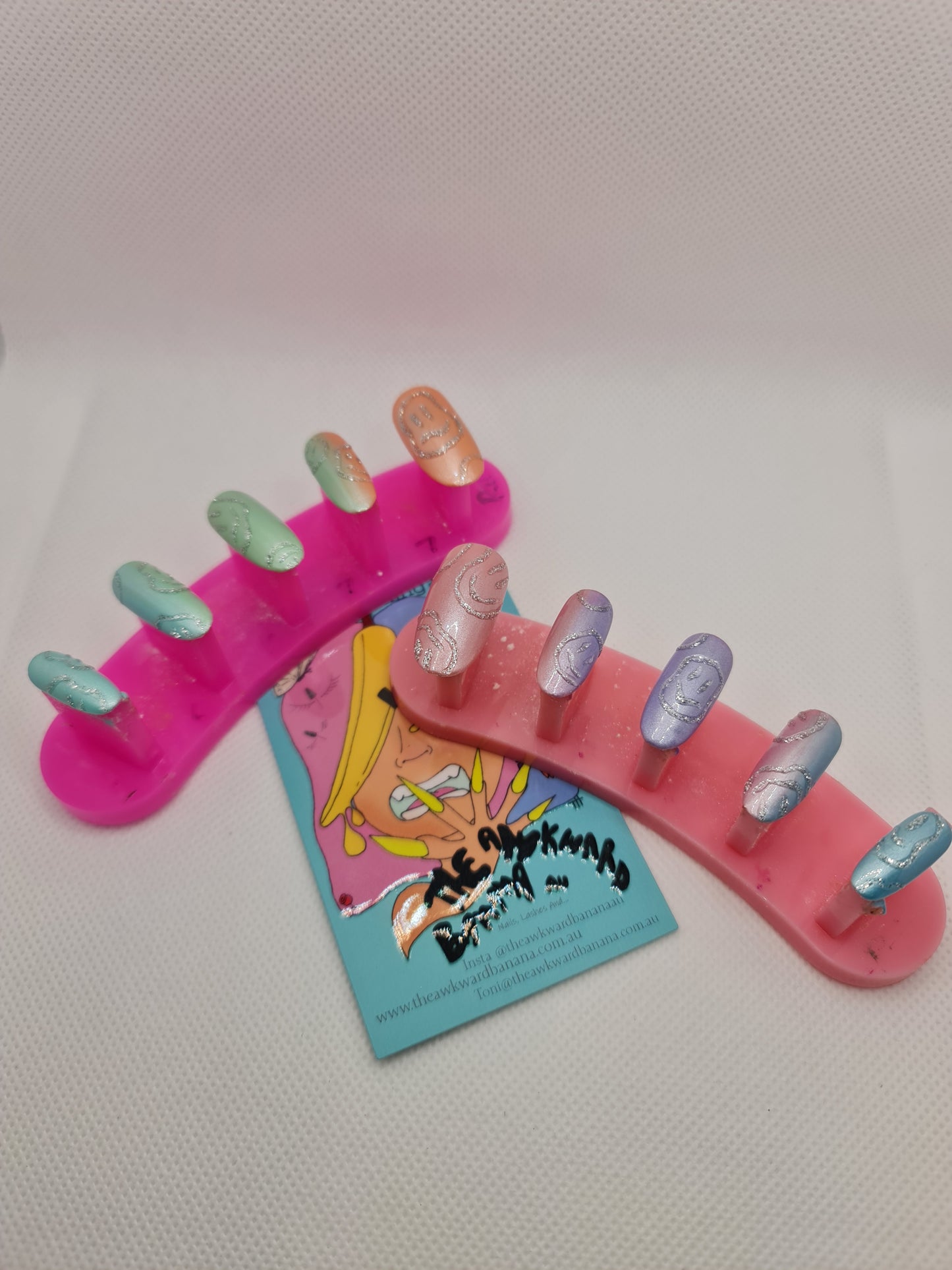 Ombre-Smilies NON-Acrylic Press-On Nails  (Fits Small - 25mm Length)